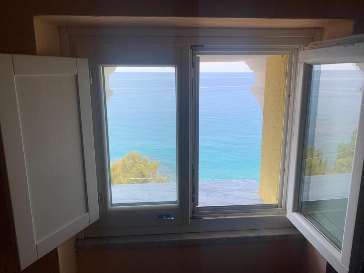 דירות אימפריה La Terrazza Nel Blu מראה חיצוני תמונה